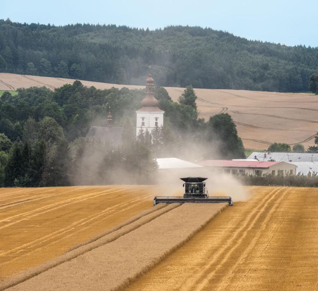 FENDT IDEAL: VARIOTRONIC IDEAL-lösningen för en lätthanterad skörd. Exakt automatisk vägledning för bästa resultat: Fendt VarioGuide gör det möjligt. Fendt VarioGuide ger dig alltid ett val.