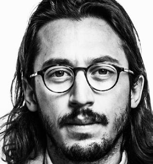 sociala uvgifter) uppstod en debatt inom FGJ om styrelsens rätt att själv besluta om ersättning och ett krav på ett extra årsmöte.