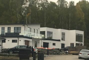 Källa: CF Möller Fasad kulörer har valts utifrån syfte med detaljplan att integrera bebyggelsen i landskapet.