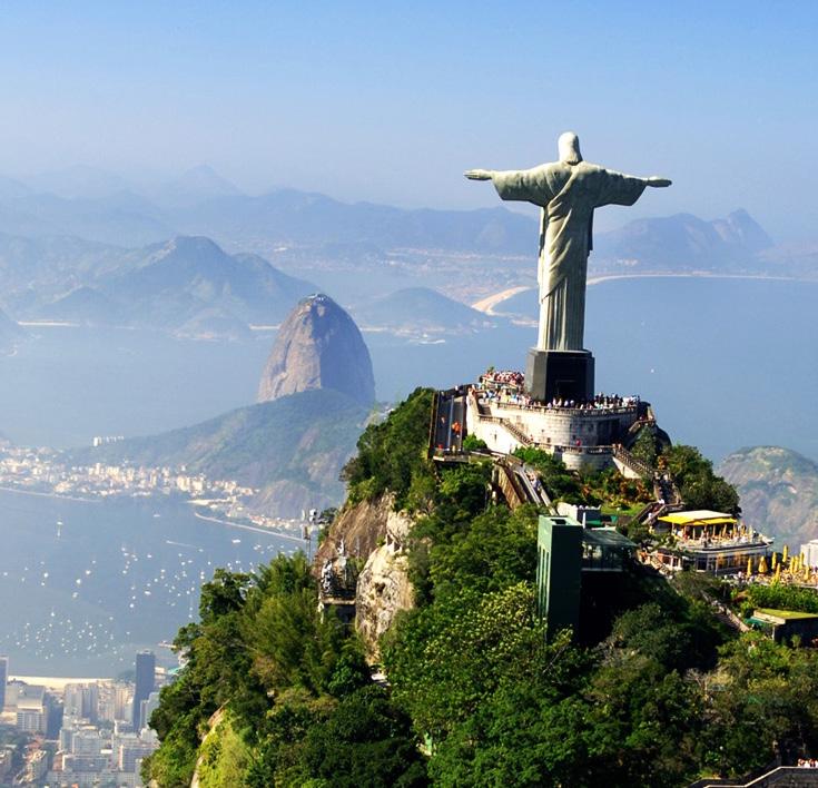 Dag 20: Corcovado Efter frukost beger vi oss till Corcovado för att se den berömda Jesus-statyn, även kallad Limhamns- Jesus.