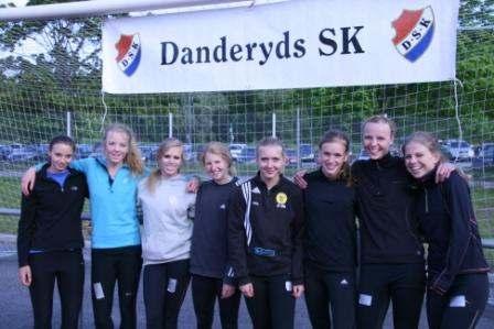 Åttakamp Brons 2512p Nyetablerat klubbrekord P14 Vilma Jonsson -99 Femkamp Brons 3742p Nytt klubbrekord F12 Vårkastet, Bålsta 14-15/5 2011-05-17 23:27 Ny kasttävling, samma DSK-are, nya rekord