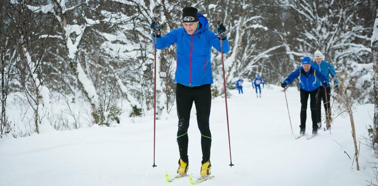 09:00-181027 Snöskovandring på vinterfjället 09:00-181025 Kamraträddning lavin Plats: 09:30-181026 Paraskidåkning 09:30-11:30 181040 Onsdag 10/1 09:30-11:30 181041-181011 - Eftersnack från dagen -