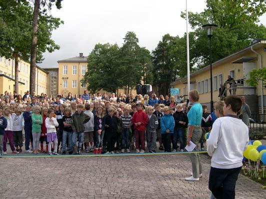 Fysiska åtgärder För att stödja de beteendepåverkande åtgärderna har fysiska åtgärder genomförts runt