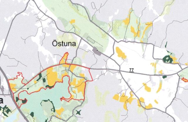 gammal kulturbygd finns inga kända kulturhistoriskt värdefulla byggnader inom planområdet. Däremot finns registrerade fornlämningar norr och väster om området.