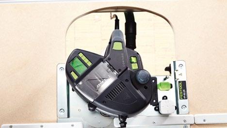 Arbeta med utsug 6 Ångorna som uppstår när man arbetar med CONTURO kan sugas ut med en Festool-dammsugare, vilket gör att det blir trevligare att arbeta länge.