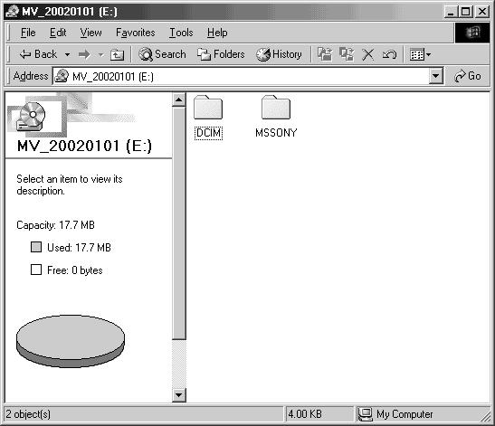 Kontakta CD-ROM-enhetens tillverkare beträffande huruvida den har stöd för MultiRead. I detta avsnitt beskrivs hur man tittar på bilder via en CD-ROM-enhet med Windows Me som exempel.