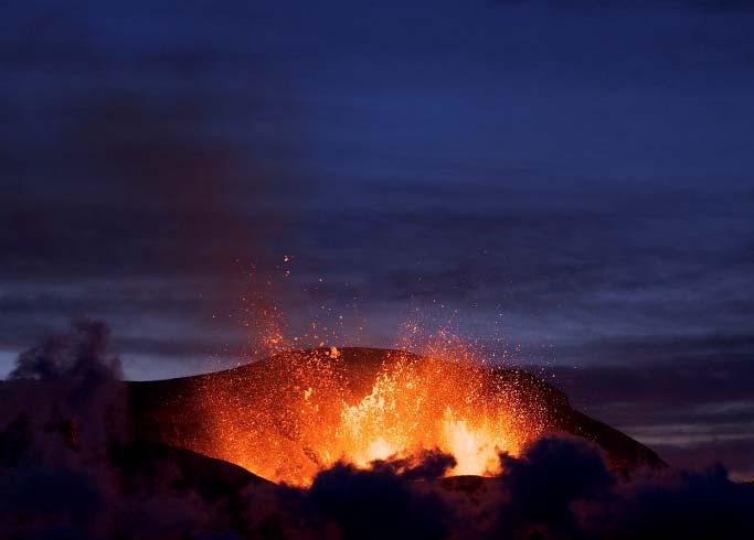 Eyjafjallajökull 2010 Fas 1, 21 mars-8 april Fimmvörđuhals, mellan