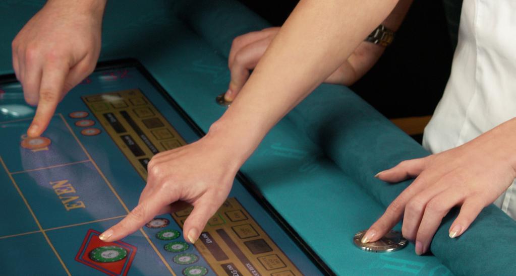 Affärsområde Touch Technology Inledning Tangiamo Touch Technology har utvecklat egen teknologi för touchskärmar. Teknologin skyddas av flera beviljade patent.