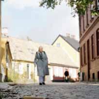Försäljningen uppgick till 9 mdr, vilket gör Länsför säk ringar till landets tredje största fondförsäkringsbolag.