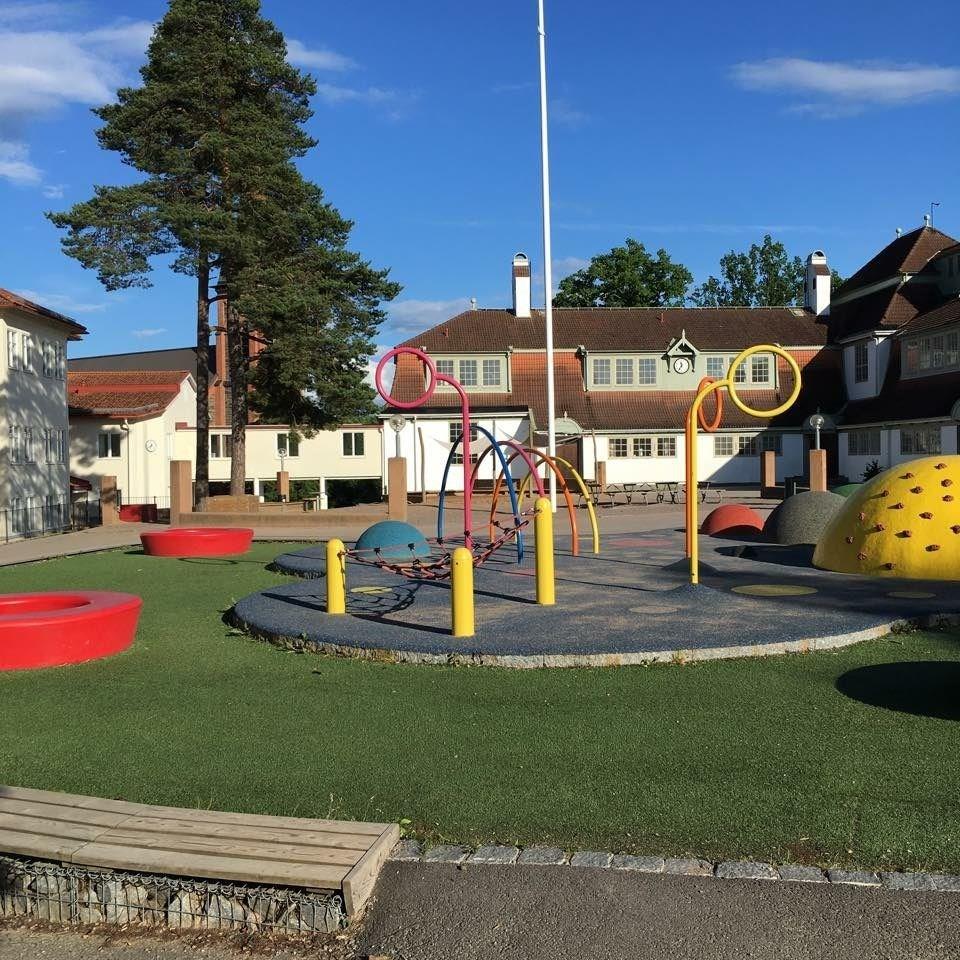 CENTRALSKOLAN Barn-