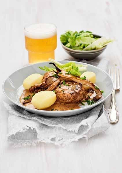 Älgfärspannbiff i gräddsås