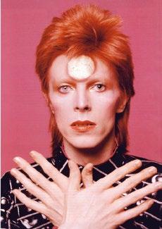 00 BREGÅRDSSKOLANS AULA A TRIBUTE TO DAVID BOWIE Bowie var en framträdande figur inom popmusiken från