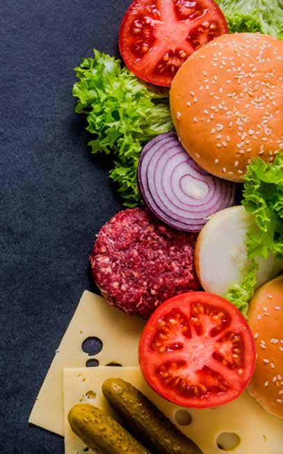 Där växte hamburgaren fram som en enkel maträtt mellan stekta brödskivor, tills den på världsutställningen i S:t Louis 1904 serverades i sin moderna form.