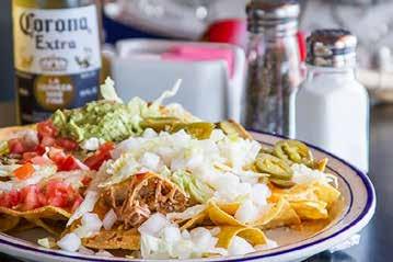 I det mexikanska köket hittar vi en rad olika specialiteter. Varför inte stimulera smaklökarna med en äkta mexikansk guacamole, salsa eller en syrlig Margarita.