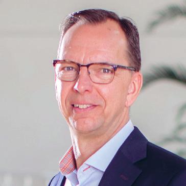 Investering i digitaliseringskompetens Torsten Nordgren, Director Future Factory and Business Transformation, SKF Kompetensförsörjningen är en central fråga för den smarta industrin det är nödvändigt