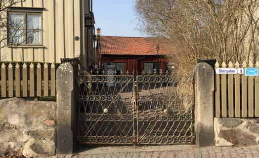 VISNING Visning av fastigheten sker efter överenskommelse med fastighetsmäklaren. TILLTRÄDE Tillträde efter överenskommelse.