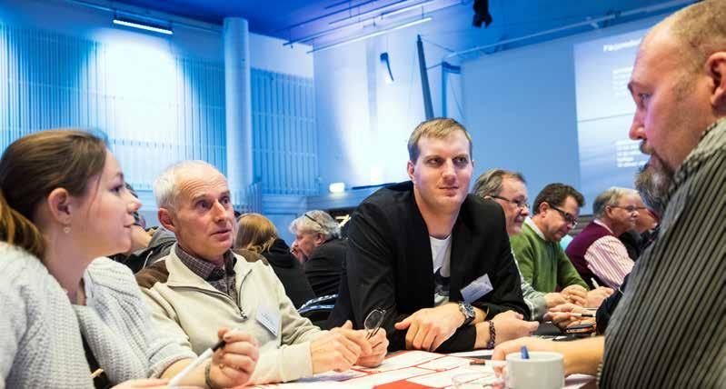 VI I REDERIET ERIK FROSTE REDERICHEF Nu vill jag träffa alla När jag skriver den här spalten har jag arbetat några få veckor på Färjerederiet. Det har varit positiva men intensiva arbetsdagar.