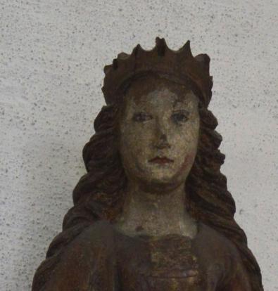 282 ca 305). Egyptisk jungfru som led martyrdöden och blev helgonförklarad. Hennes dag firas i den katolska kyrkan den 25 november.