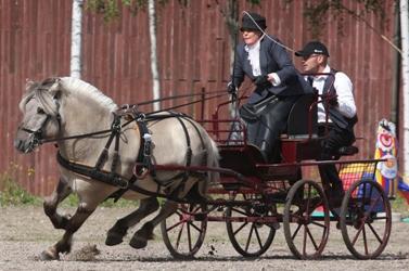 Marie Bryske med Ritus i