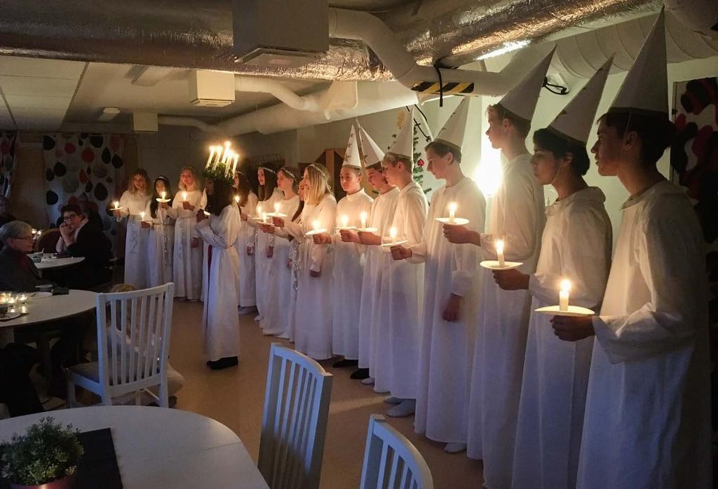 Elva nätter före jul så är det ju Lucia och det blev lussefirande hela dagen!