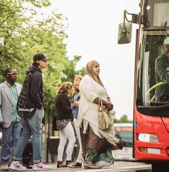 Region Östergötland ska aktivt arbeta för att utjämna skillnader i hälsa mellan såväl befolkningsgrupper som länsdelar och stadsdelar.
