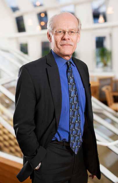 INLEDNING Riksbankschefens kommentar Riksbankschef Stefan Ingves Penningpolitiken under 2016 präglades av låg inflation, stor osäkerhet om konjunkturutvecklingen i omvärlden och låga räntor globalt.