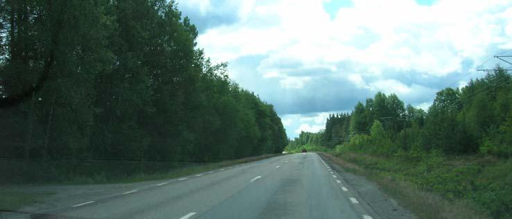 Bilaga 1 7. Hindås Rävlanda Vacker natur men en något enformig väg, naturreservat på vägens vänstra sida Tätorts- och länkpotential Hindås är en ort med cirka 2 000 invånare.