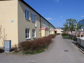 Fredriksdals bostadsområde Dalhem Drottninghög centrum Service Livsmedelsbutiker och frisör finns både i Drottninghögs centrum och i Dalhems