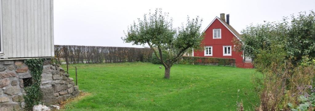 Bostadsbyggnad Grunduppgifter Bostadshus från 1945 i 1,5 plan om 5/7 rum och kök, fortlöpande renoverat t o m -17.