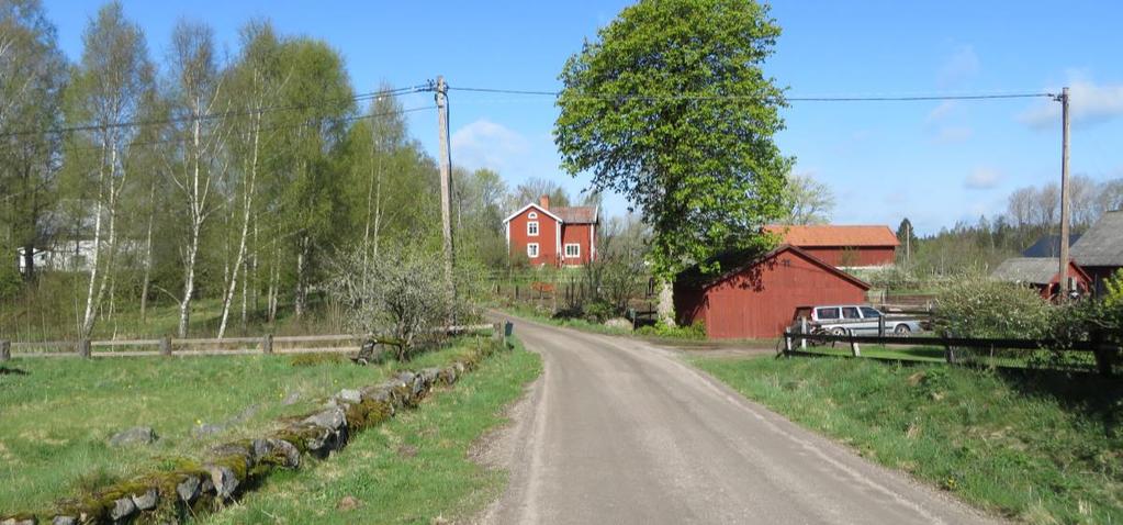 Till vänster i bild skolan Stolpabäck 1:22, rakt fram