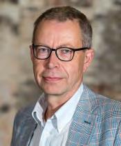 En av styrelsens medlemmar bör representera affärsverkets personal och vara anställd vid affärsverket.
