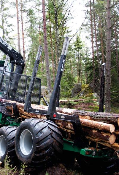Med bland annat en ACC klimatanläggning, hyttdämpning och luftfjädrad, eluppvärmd förarstol med elbromsad stolrotation, kommer du garanterat få en härlig körupplevelse.