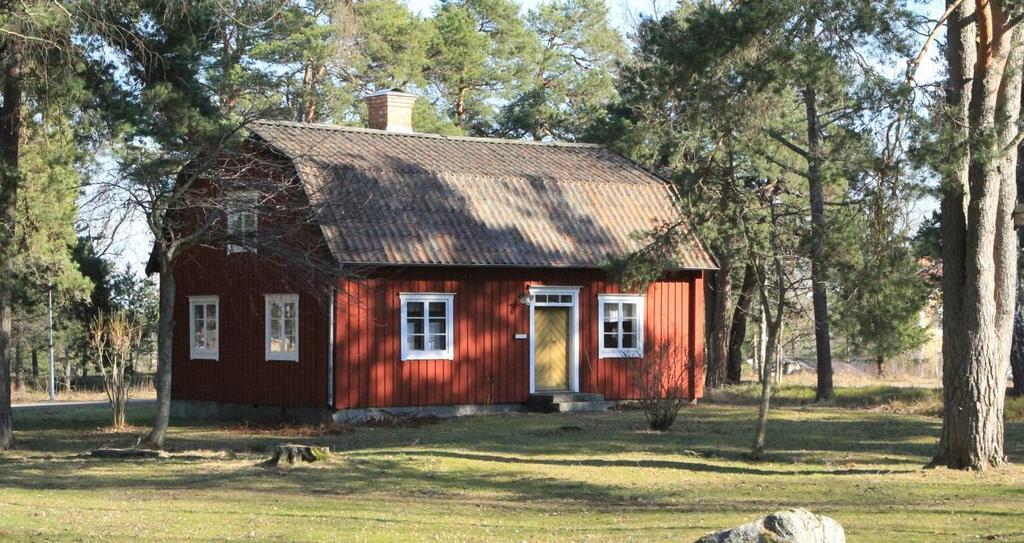 garveriverksamhet som Lorentz Didricsson tidigare bedrivit på platsen. Boden inrymmer bl.a. en skolsal från sekelskiftet 1900.