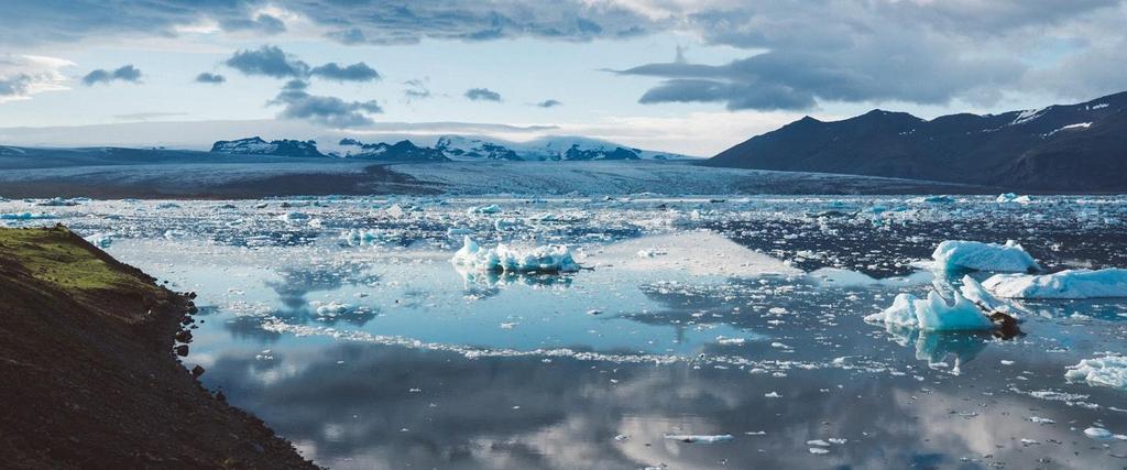1 Experimentera mera på Klimat för åk 7-9 och gy KRC på Bolincentrets Klimatfestival 2017. Häftet finns på Innehåll Att göra här... 2 1. Undersök jonerna i en alg... 2 2. Rena vatten med blöjpulver.