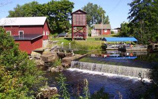 0502-45110 eller Bosse tel. 070-6652071 Byalaget har Grillfest vid Café Kvarnen 29 juli kl 19 ANK-race på Tidan, tipspromenad lotterier mm. Bosse lagar mat, kaffe och tårta serveras också. OBS!