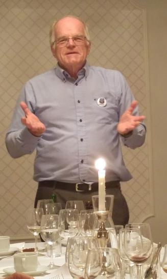 Den långa sviten avslutades med att Gunnar Blomquist höll en längre, fängslande, tårdrypande betraktelse om sitt minst sagt romantiska förhållande till F 13.