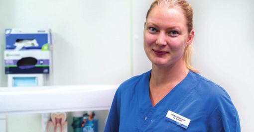 Frida Andersson trivs på Folktandvården Dalaberg: Jag tycker om att arbeta på en klinik i ett mångkulturellt område. Många av våra patienter har stora behandlingsbehov och vi gör verkligen skillnad.