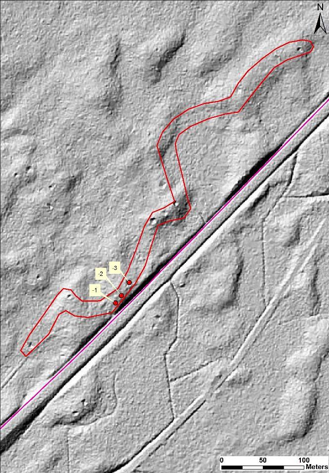 Fångstgrop -3 är belägen 12 m NV om baksläntens krön (vägområdet). Fig 3. Ortofoto.