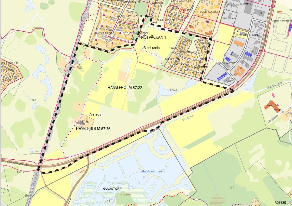 4(13) Planområdet utgörs i huvudsak av den kommunalt ägda fastigheten Hässleholm 87:22, men också av de privatägda fastigheterna Hässleholm 87:34, Hässleholm 87:36 samt Nötväckan 1.