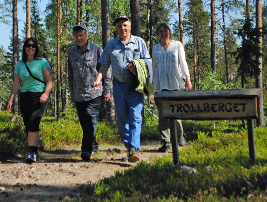 Måttsundarn MÅTTSUNDS INTRESSEFÖRENING Medlemsblad nr 34 2013 Årgång 18 Pris 20:- Beatrice Norberg (Hägnan), Bertil Öström, Thure Eriksson och