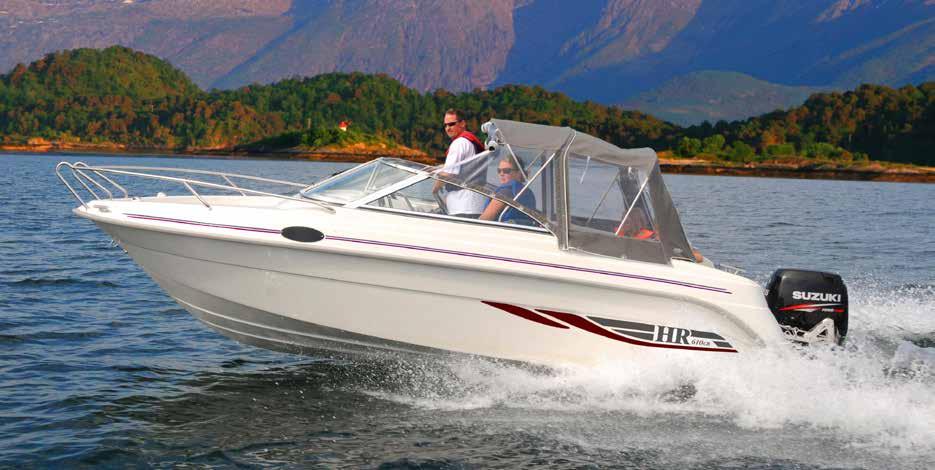 HR 61CB Den perfekta familjebåten Båten är i princip en CABINCRUISER med försänkt fördäck, såsom på en BOWRI- DER. Därav beteckningen CB.
