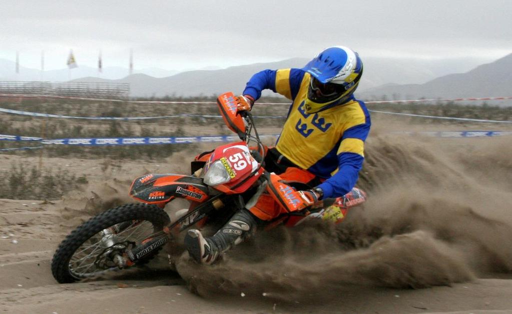 Fredrik Georgsson under Six Days i Chile 2007. FOTO: Mikael Sandberg Fredrik Georgsson började köra enduro 1994 och tävlade fram till 2014. Ett junior och seniorguld hemma bland 13 andra SM-medaljer.