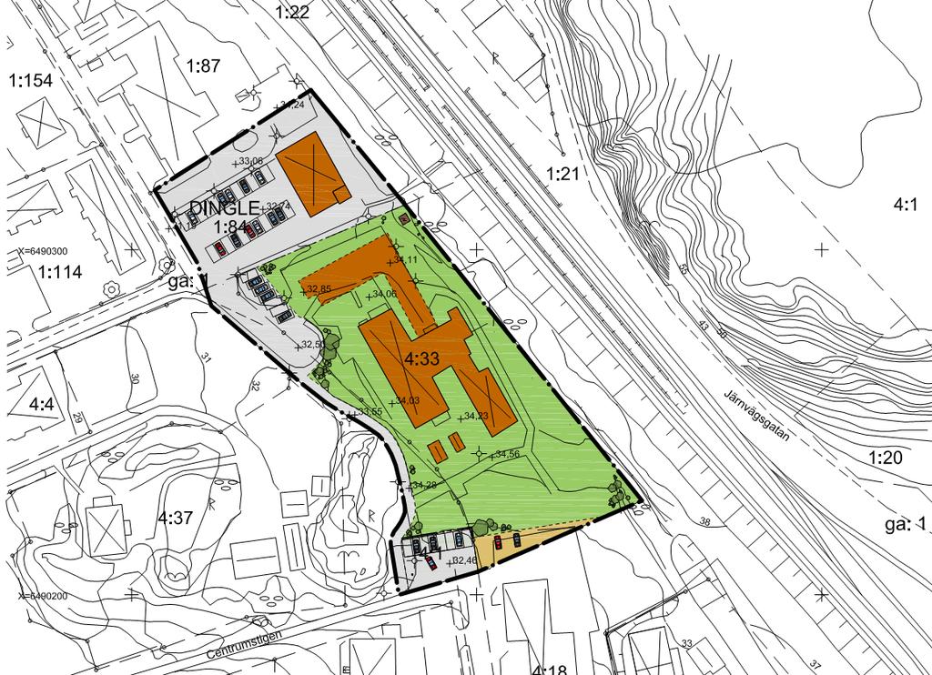 RAPPORT 4 (18) Figur 1. Översikt över förskolan i Dingle med planerad utbyggnad av förskolan inritat (byggnad med streckad linje).