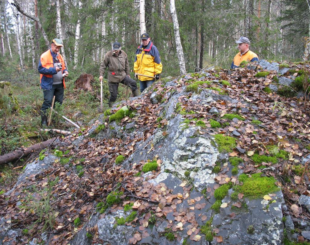den 31 maj 2017 sälja de erhållna teckningsrätterna som inte avses utnyttjas för teckning av aktier.