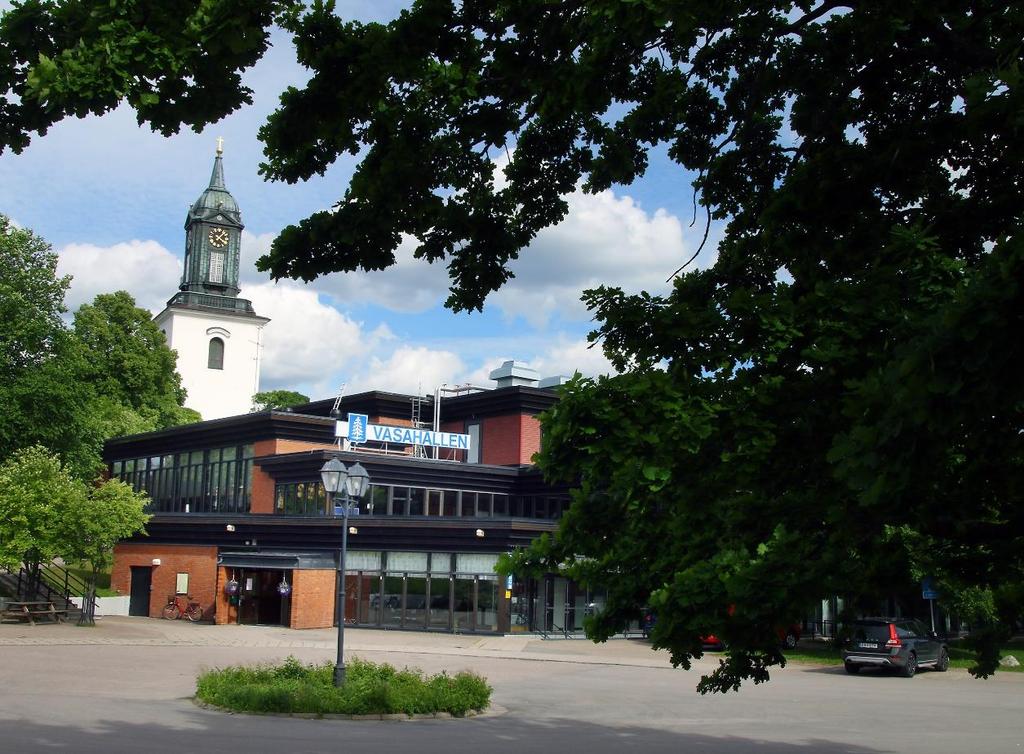 Ekonomi Övergripande (mkr) 2016-01-01 2016-08-31-01-01-08-31-01-01-08-31 avvikelse Prognos Prognosavvikelse Intäkter 27,7 32,9 31,0 1,9 49,9 46,5 3,4 Personalkostnader -25,5-28,6-26,9-1,7-40,0-40,5