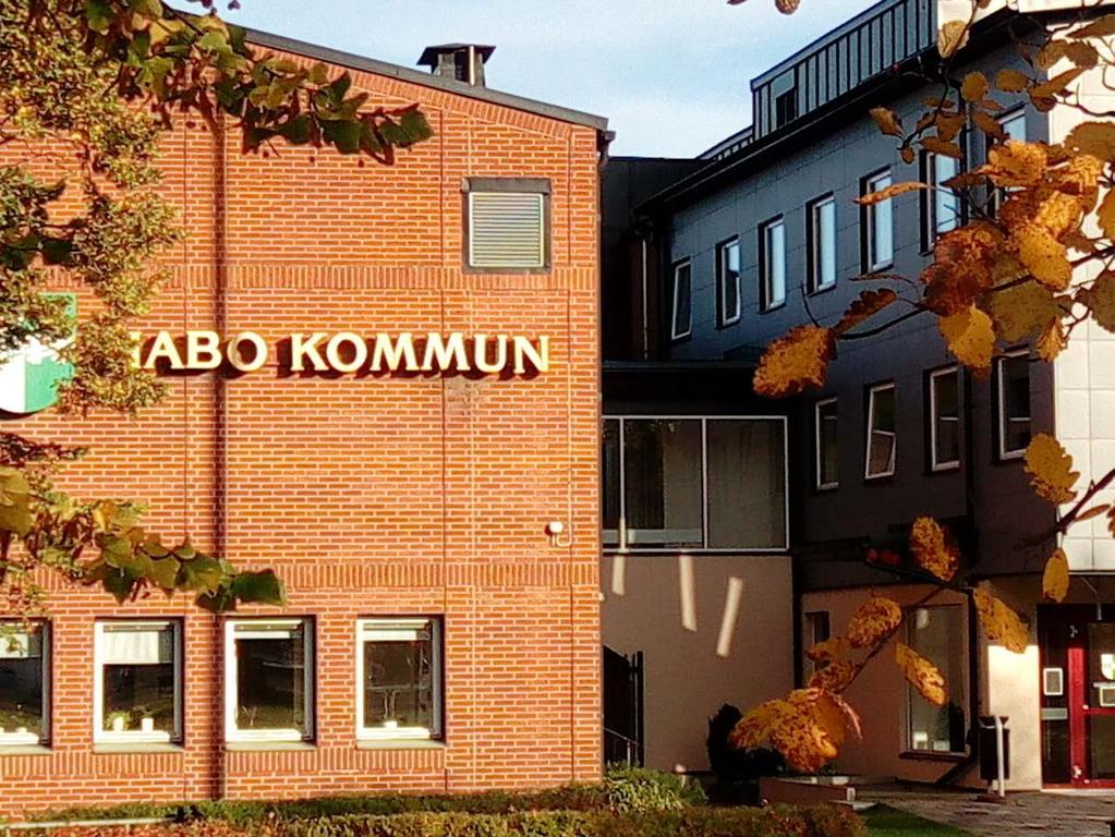 Den innehåller dels en vision om vad kommunen ska uppnå och dels i vilken riktning kommunen ska sträva.