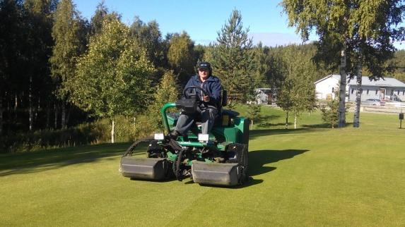 Historik byggnad av golfbana i Gunnarn Förstudie klar 2000. Tillstånd enligt miljöbalken gavs 2001.