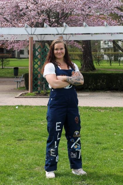 Gul Nollegrupp Namn: Ellen Svensson Ålder: 21 Bor: Vasastaden Hemhemma: Ljungby, Småland Tel: 070-3725875 Favoritmuskel: M.