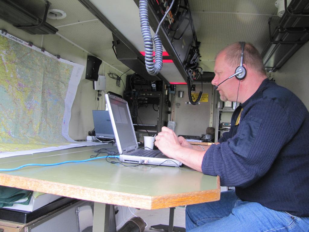En förevisning av radioterrängbilen 1313 vid