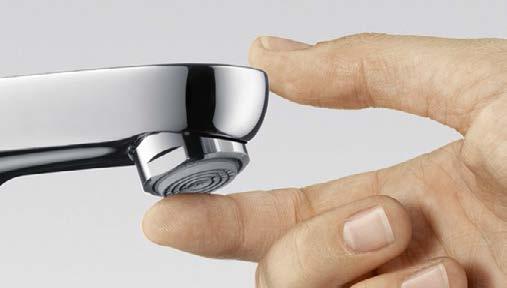 EcoSmart-teknologi EcoSmartteknologi D u s c h 1987, långt innan man började tala om att vi måste spara på vattnet, utvecklade hansgrohe Mistral Eco, en handdusch som bara använde hälften så mycket